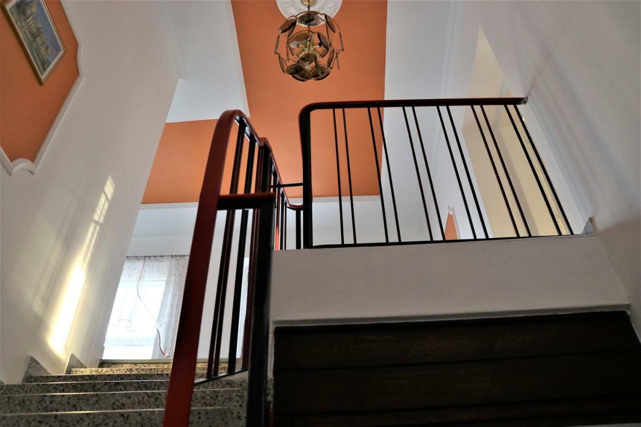 The Lakehouse Villa Neusiedl Am See Wienerstrasse 8 Экстерьер фото